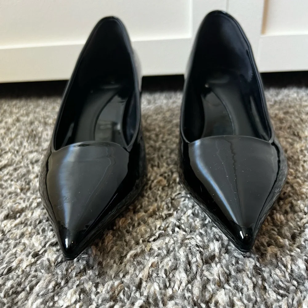 Zara Women’s Black Patent Pumps‎ Heels Size EU 39